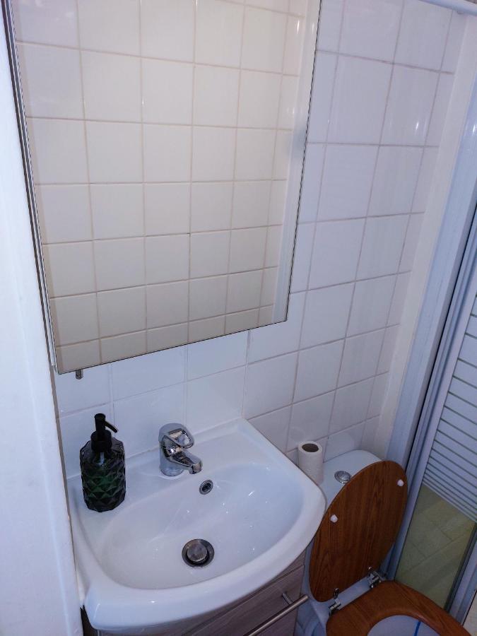 L'Essentiel - Tout Inclus ! Petit Dejeuner, Canal Plus, Netflix, Literie, Serviettes Rouen Bagian luar foto